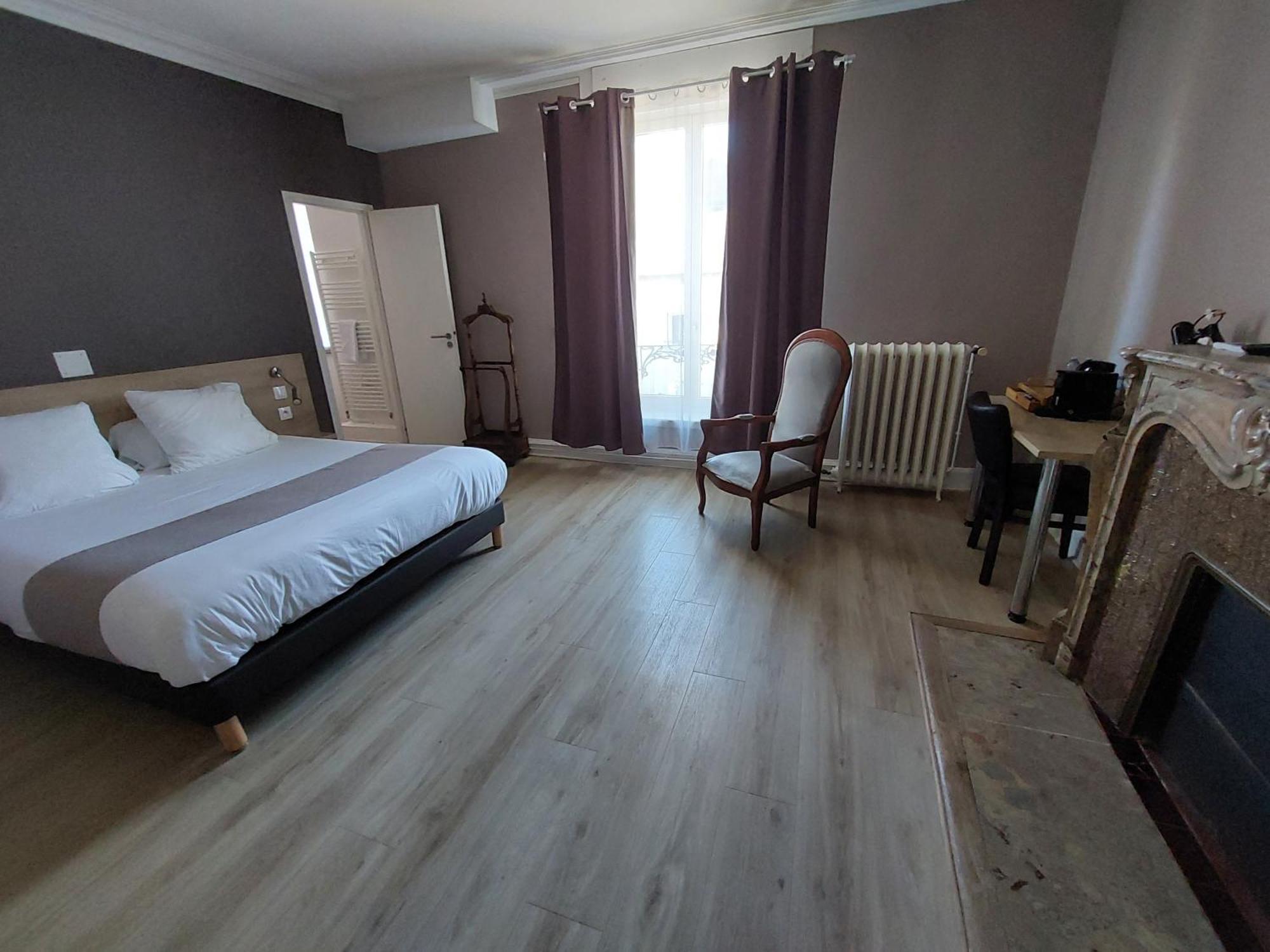 Logis Auberge Des Voyageurs Vandieres  Eksteriør bilde